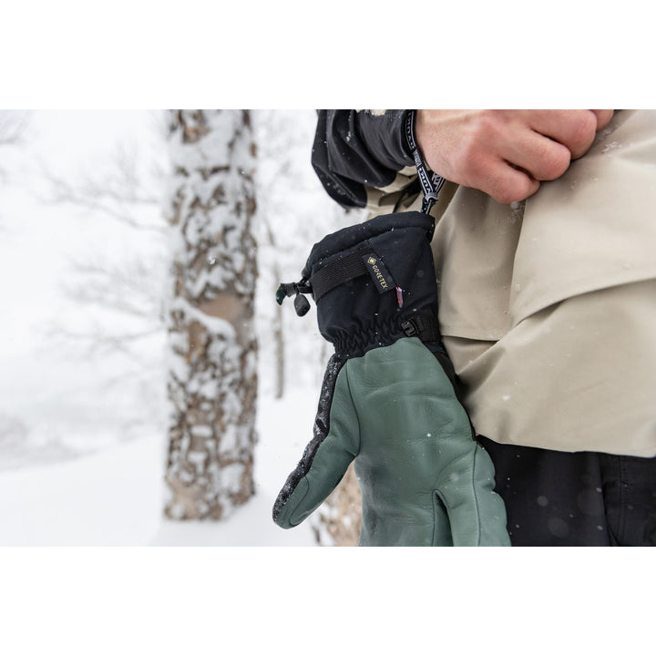 Oyuki Shaka GORE-TEX Mittens