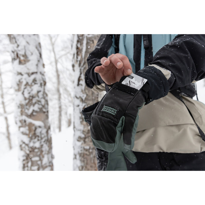 Oyuki Shaka GORE-TEX Mittens