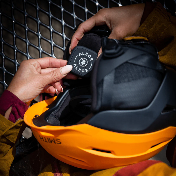 Aleck Nunchuck Helmet Audio
