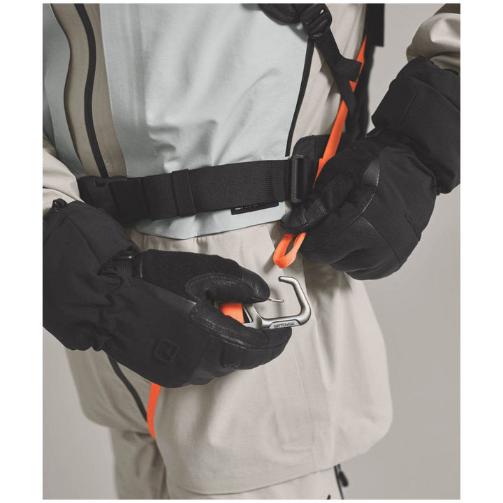 Ortovox LiTRIC Freeride 18L Avabag Airbag Pack Black Raven