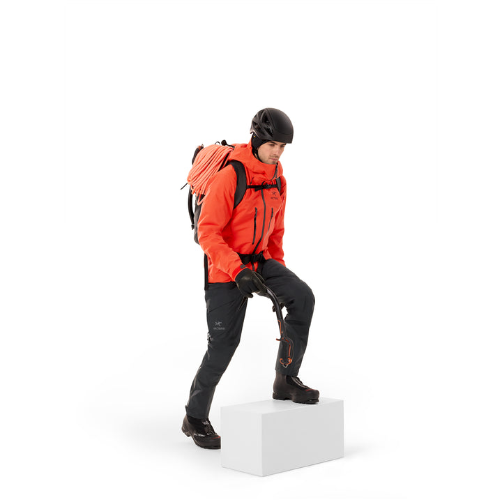 Arc'teryx Alpha SV Jacket - Men's Dynasty/Black