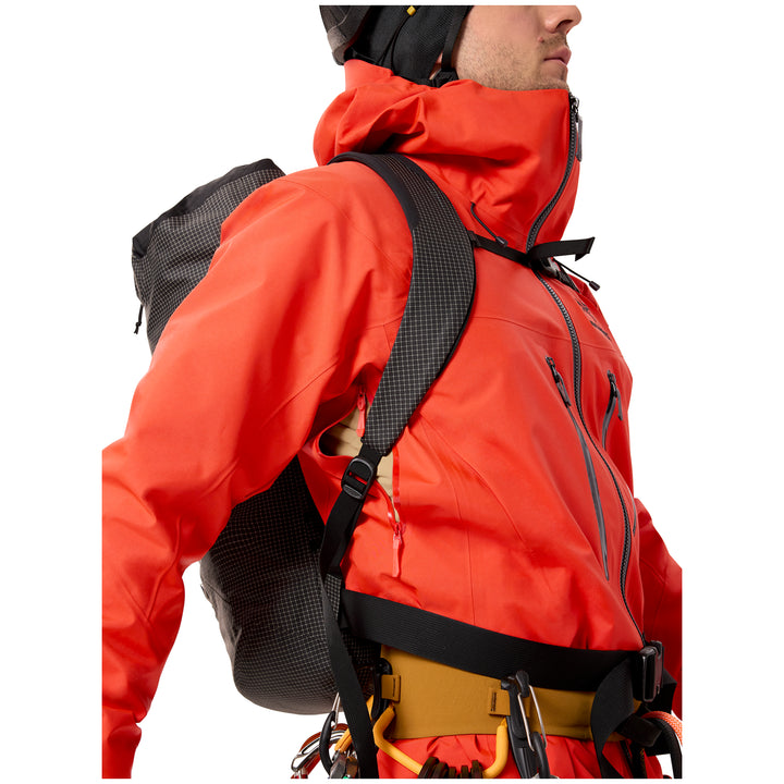 Arc'teryx Alpha SV Jacket - Men's Dynasty/Black