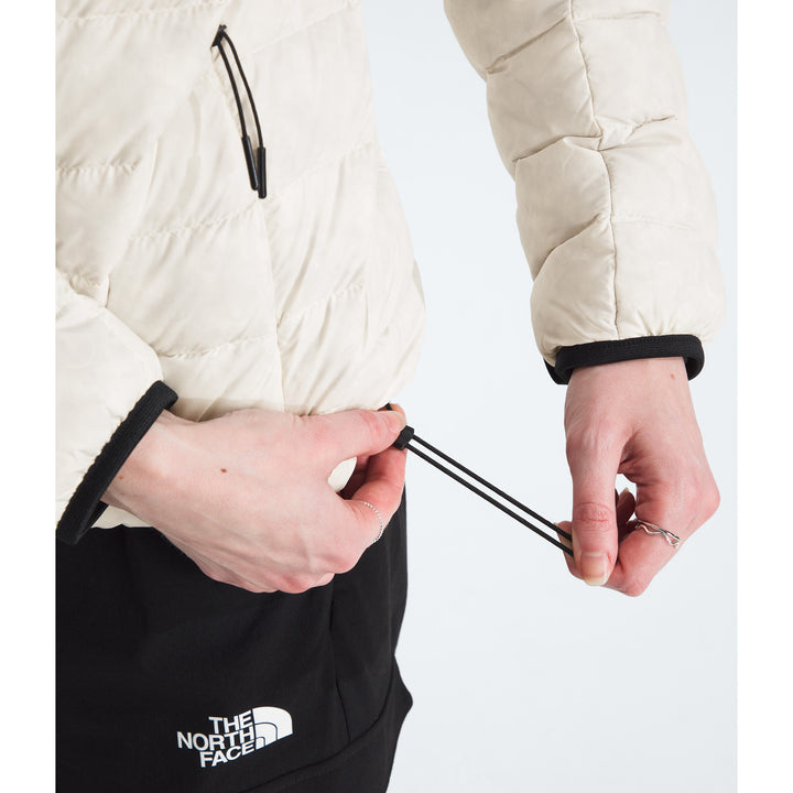 The North Face Classic Down Jacket - Women's White Dune