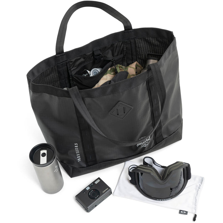 Herschel Supply Co. All Season 33 L Gear Tote Black