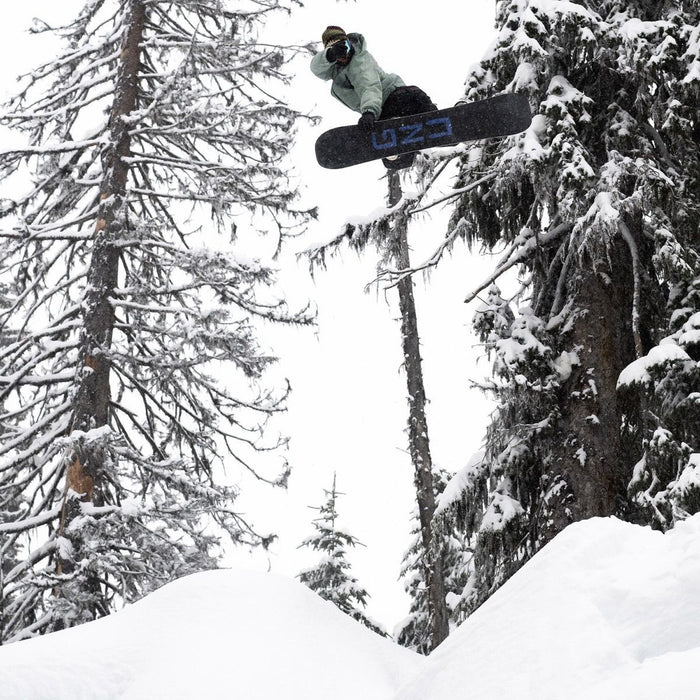 GNU Banked Country C3 Snowboard - Blem 2026