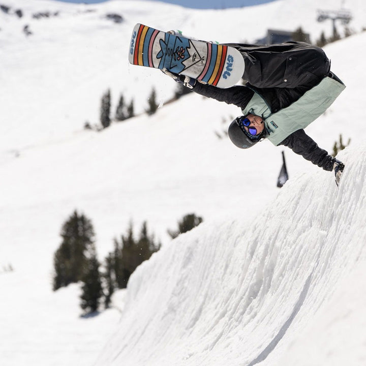 GNU Velvet C2 Snowboard - Blem - Women's 2026