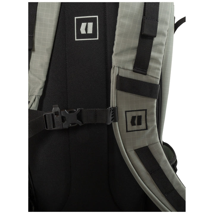 Armada Devo 32L Backpack Shadow
