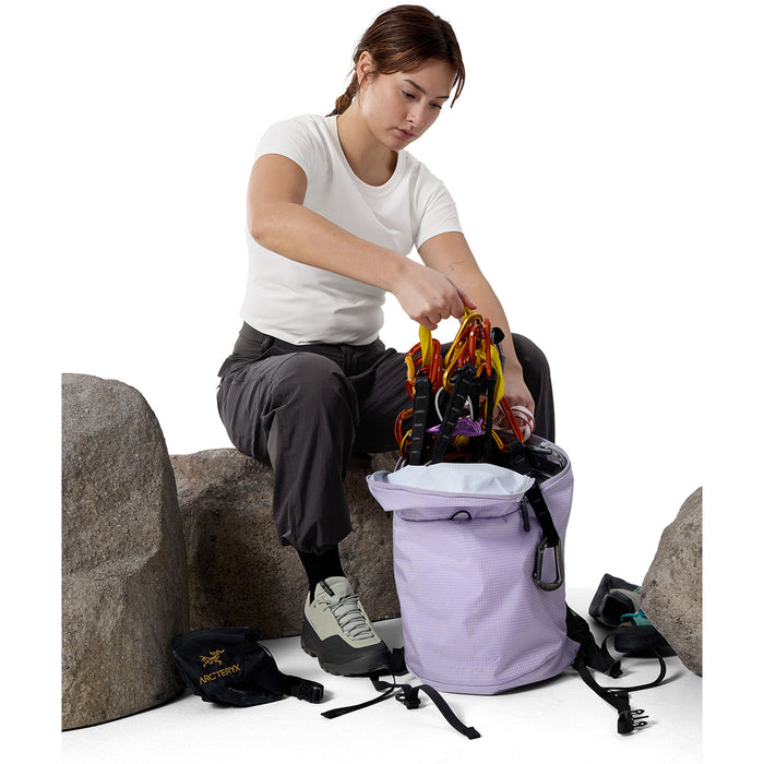 Arc'teryx Konseal 15L Backpack Mallow