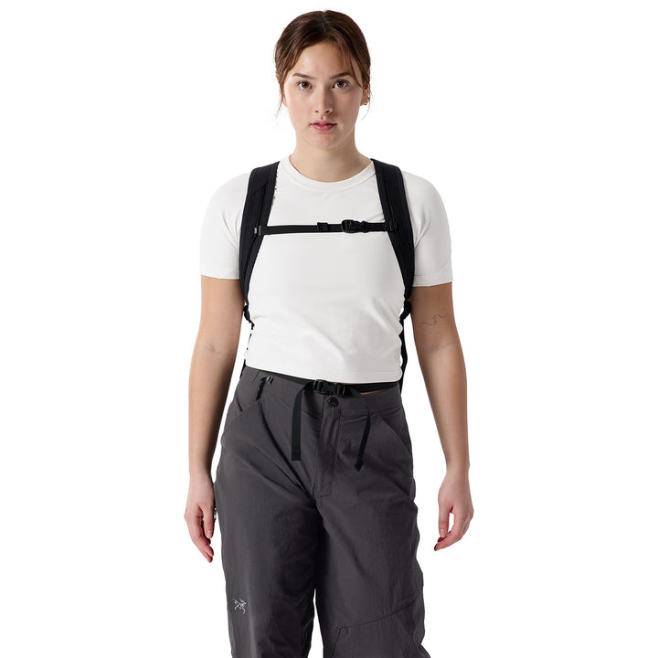 Arc'teryx Konseal 15L Backpack Mallow