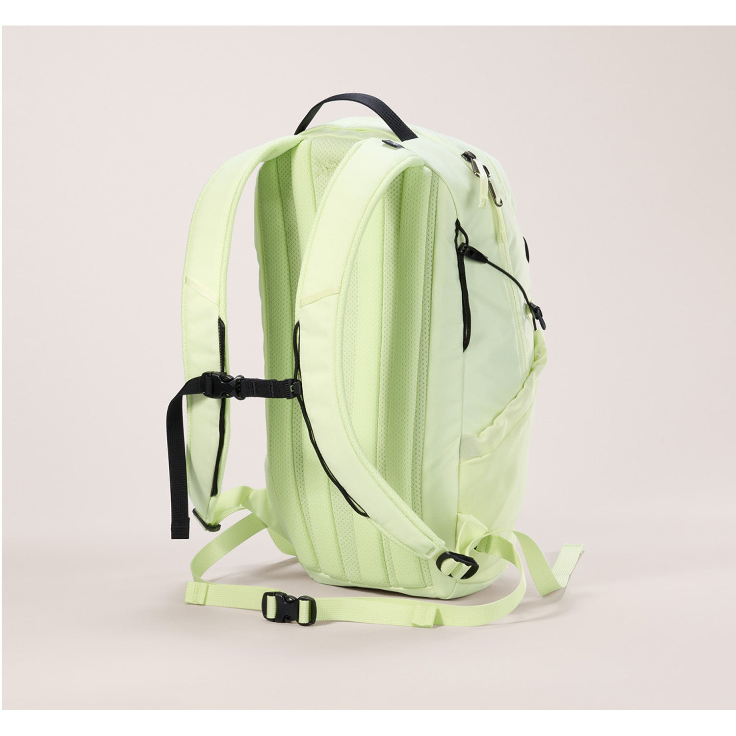 Arc'teryx Mantis 16L Backpack – evo