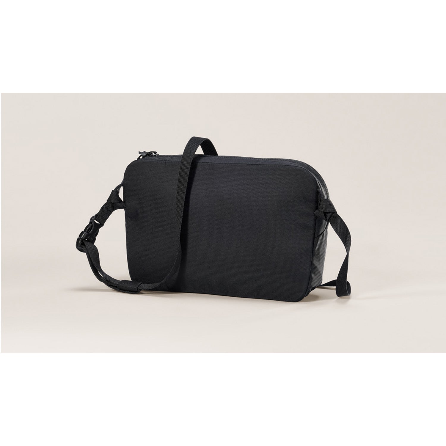 Arc'teryx Heliad Crossbody Bag – evo
