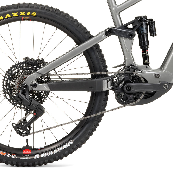 Santa Cruz Vala 1 AL Eagle 70 E-Mountain Bike 2026 Gloss Lunar Gray