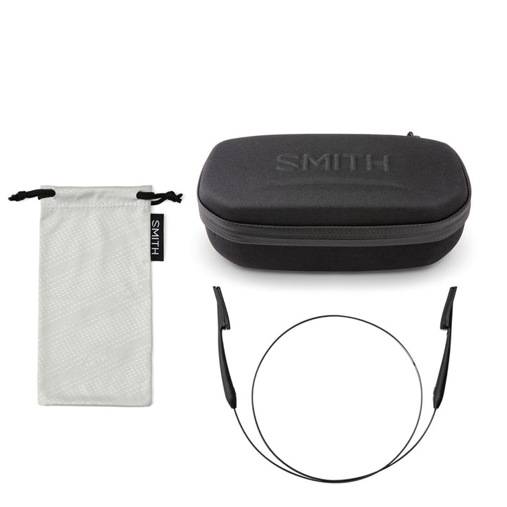 Smith Guide's Choice S Sunglasses Matte Black/ChromaPop Glass Polarchromic Yellow Blue Mirror