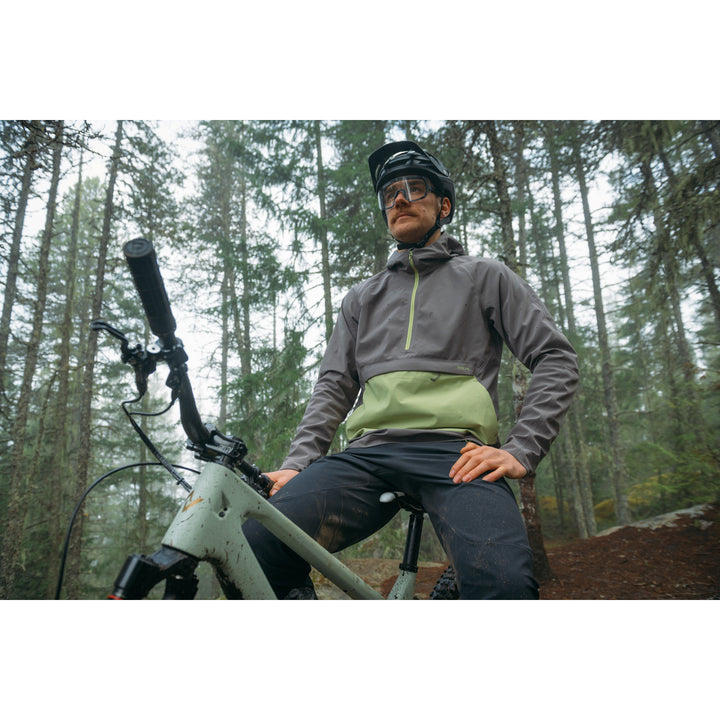 7Mesh Cache Anorak Limestone