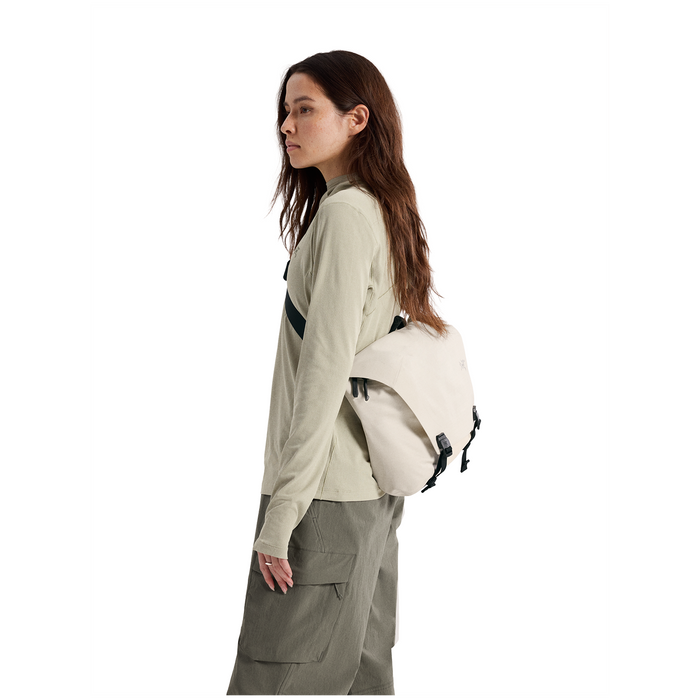 Arc'teryx Granville 10 Courier Bag Sea Salt