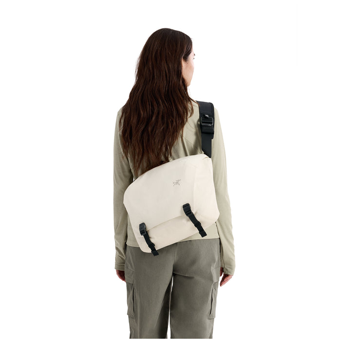 Arc'teryx Granville 10 Courier Bag Sea Salt