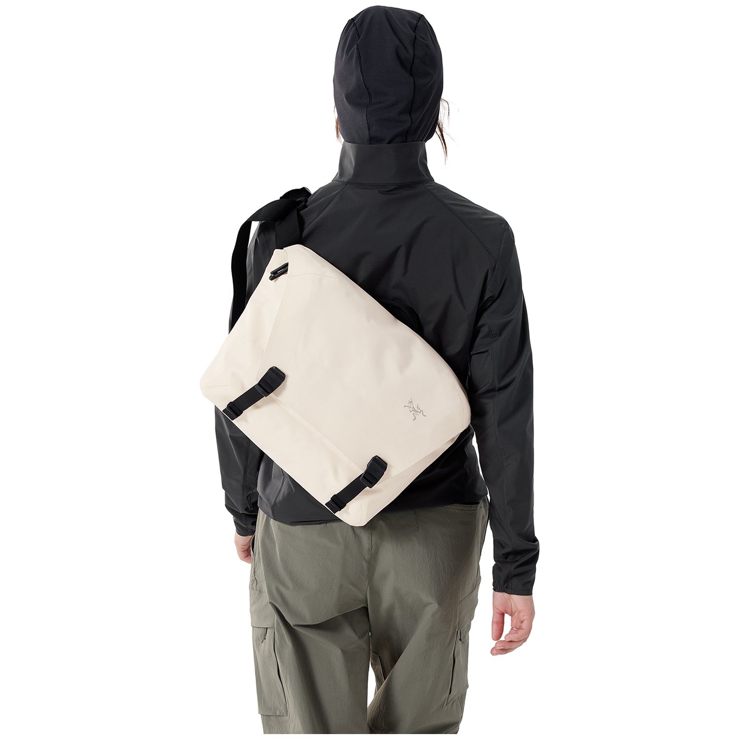 Arc’teryx / Granville 10 Courier Arc'teryx Granville 10 Courier Bag – evo