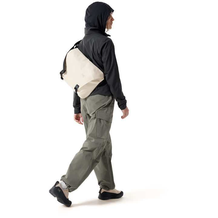 Arc'teryx Granville 10 Courier Bag Sea Salt