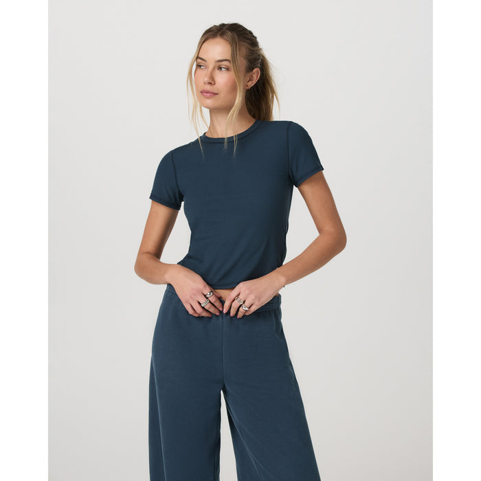 Vuori Pose Fitted T-Shirt - Women's Ocean Blue