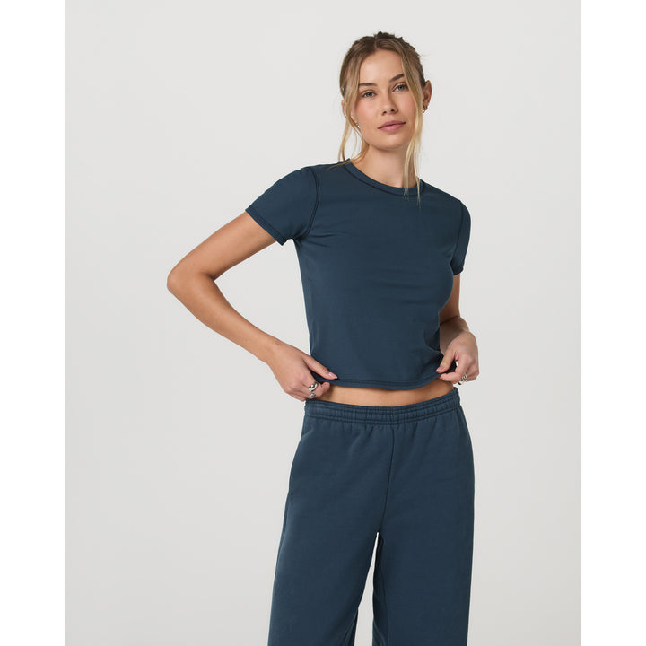 Vuori Pose Fitted T-Shirt - Women's Ocean Blue