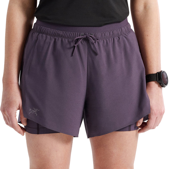Arc'teryx Norvan 5" 2-in-1 Shorts - Women's Moondrop
