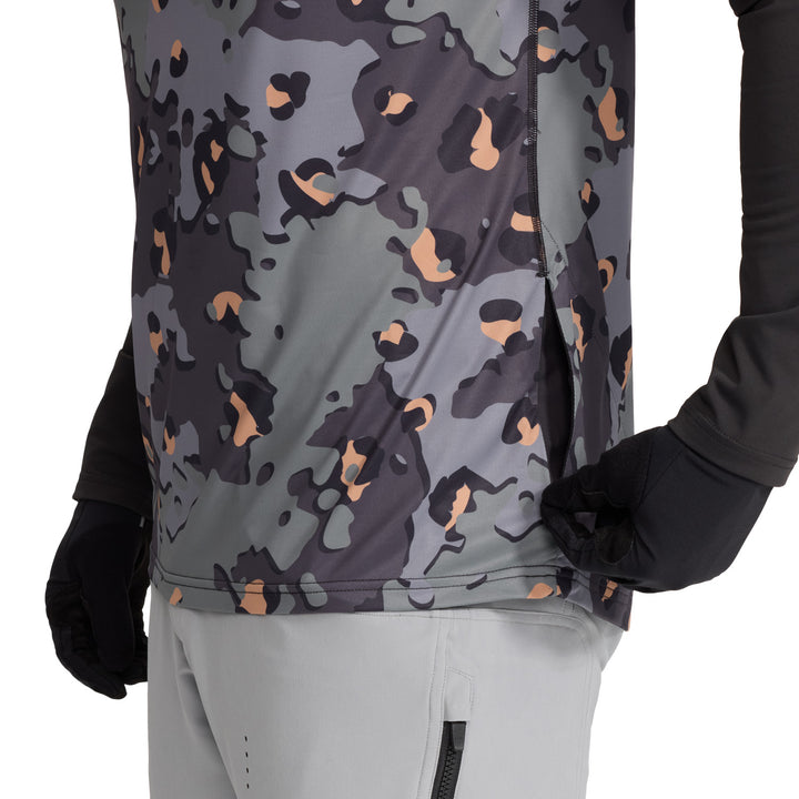 evo Lookout Long-Sleeve Bike Jersey Camo