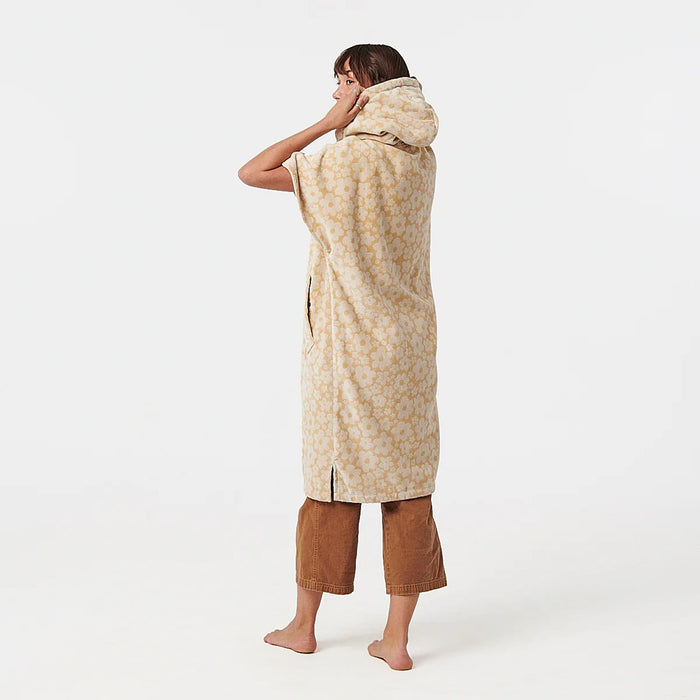 Slowtide Ginny Ex Warm Poncho Sandstone