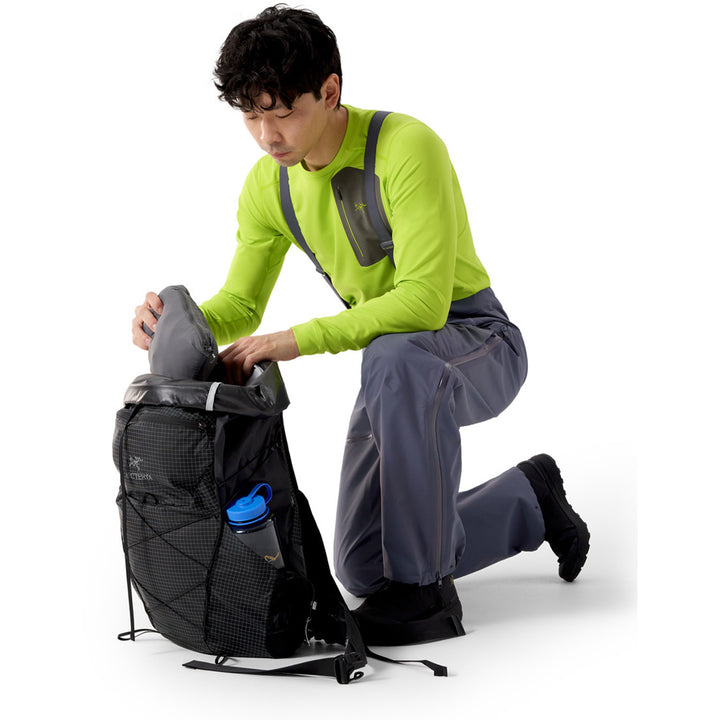 Arc'teryx Rho LT Crew Neck Top - Men's Mantis/Tatsu