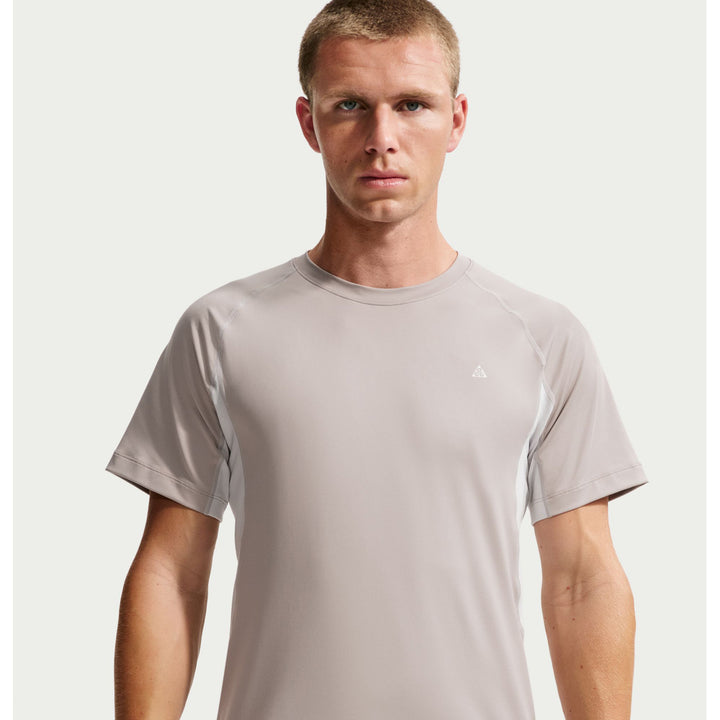 Nike ACG Dri-Fit Wildsee Short-Sleeve Baselayer - Men's College Grey/Photon Dust/Summit White