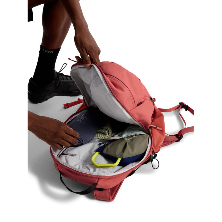 Arc'teryx Mantis 26L Backpack Stone Red