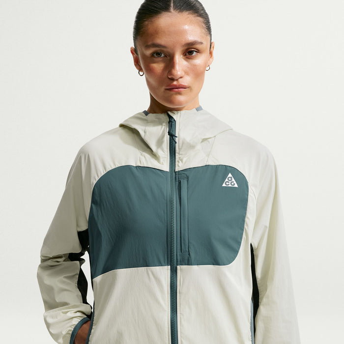 Nike ACG UV Five Towers Jacket - Women's Sea Glass/Black Spuce/Summit White