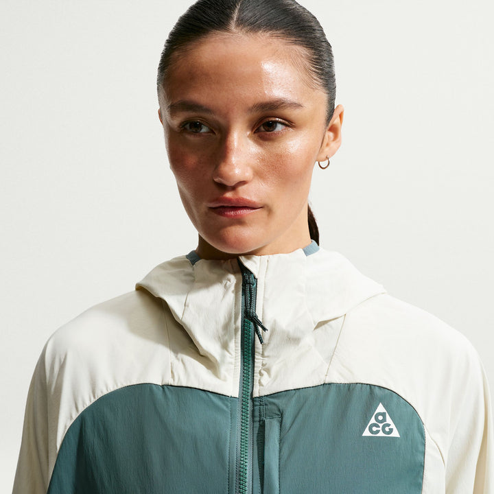 Nike ACG UV Five Towers Jacket - Women's Sea Glass/Black Spuce/Summit White