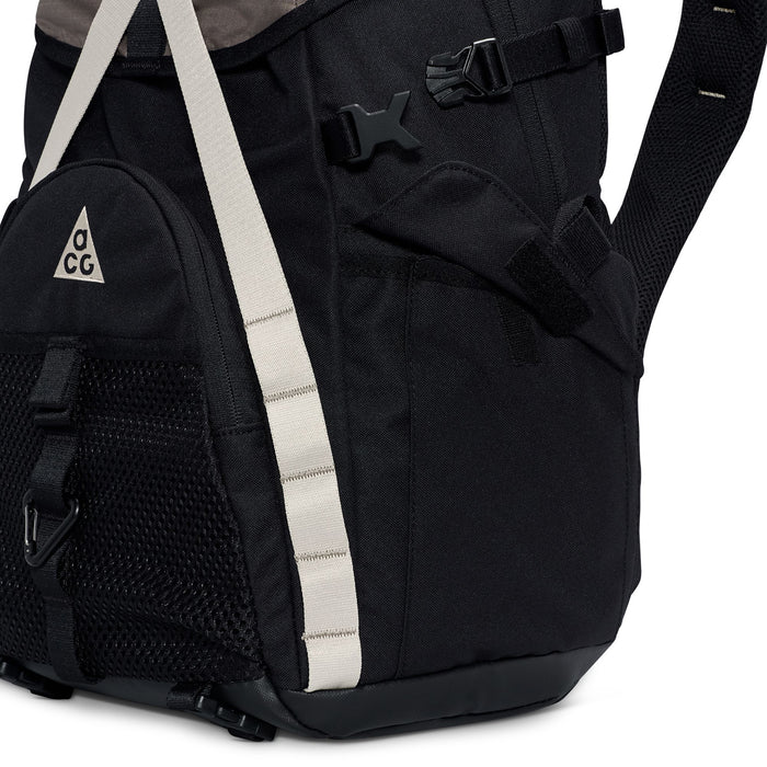 Nike ACG "DAYMAX" 25L Pack Black/College Grey/College Grey