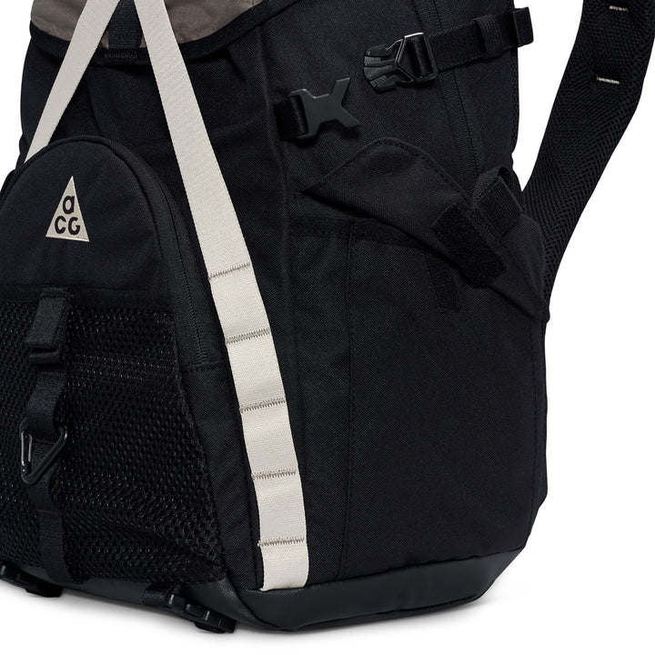 Nike ACG "DAYMAX" 25L Pack Black/College Grey/College Grey