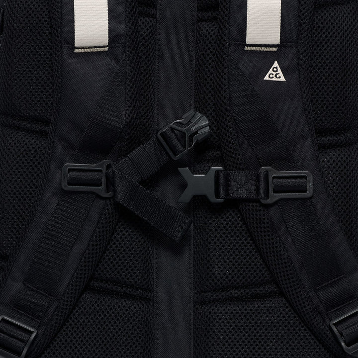 Nike ACG "DAYMAX" 25L Pack Black/College Grey/College Grey