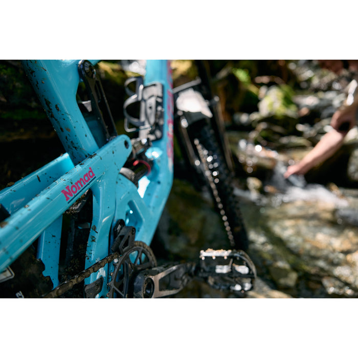 Santa Cruz Nomad 7 CC Eagle 90 Complete Mountain Bike 2027 Gloss Aqua Magenta