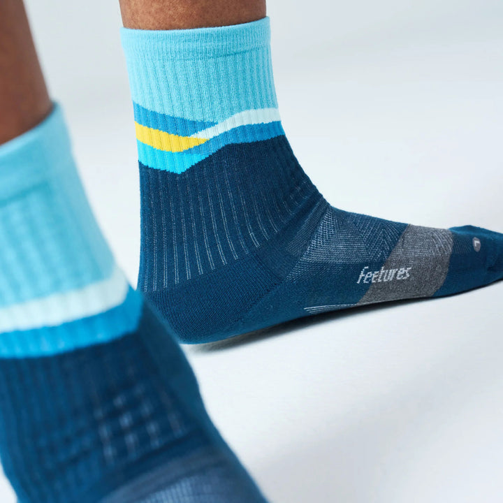 Feetures Elite Trail Mini Crew Max Cushion Socks - Unisex Mountain High Blue