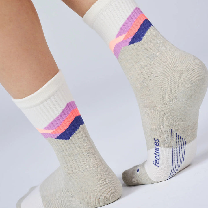 Feetures Elite Trail Mini Crew Max Cushion Socks - Women's Mountain High Cream