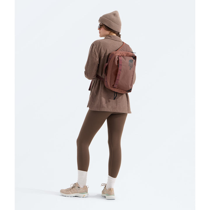The North Face Base Camp Voyager Sling Copper Silt/Lead