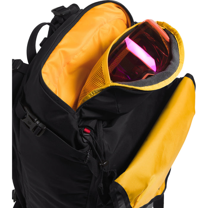 The North Face Snomad 34 Backpack TNF Black/TNF Red