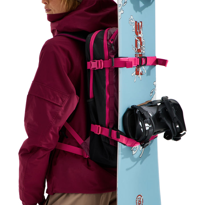 The North Face Snowdrift 22+6 Backpack Burgundy Crush/TNF Black