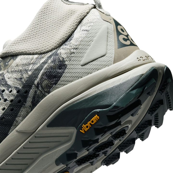 Nike ACG Zegama Trail Shoes - Women's Spruce Fog/Black Spruce/Sea Glass Black