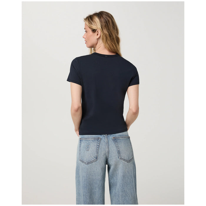 Vuori Feather Classic T-Shirt - Women's Ink