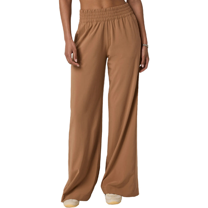 Vuori Villa Wideleg Short Pants - Women's Tobacco Brown