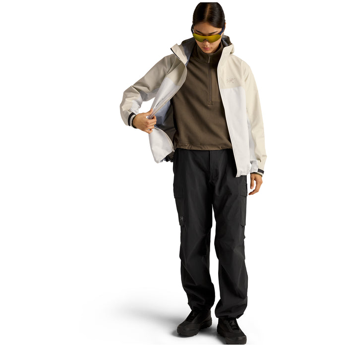 Arc'teryx Beta Jacket - Women's Sea Salt/Arctic Silk