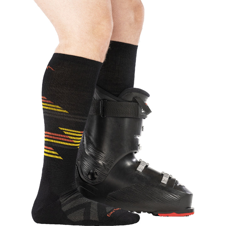 Darn Tough Carve Midweight OTC Socks Black