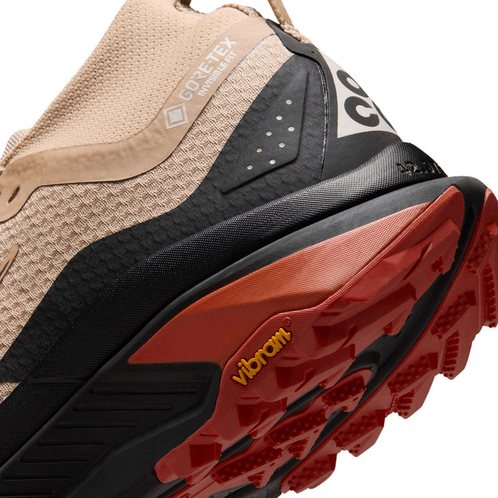 Nike ACG Zegama Trail GORE-TEX Shoes - Men's Linen/Black-Lt Crimson-Lt Oregon Brown