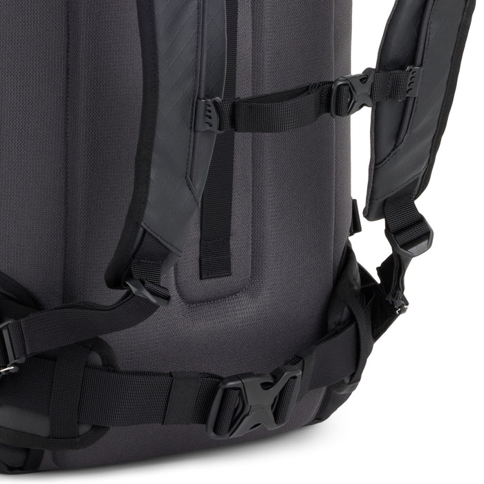 evo Trip 40L Backpack Black