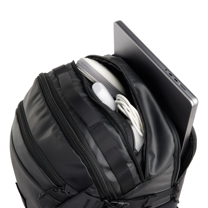 evo Trip 40L Backpack Black