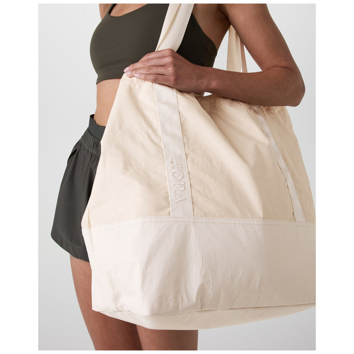 Vuori Coastal Tote Natural